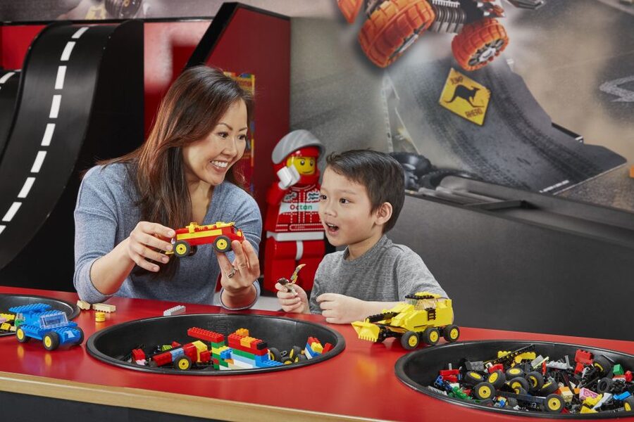 Berlin: Hop-On Hop-Off Bus & LEGOLAND Discovery Centre - Timing for a smooth day, LEGOLAND time-slot plus bus hours