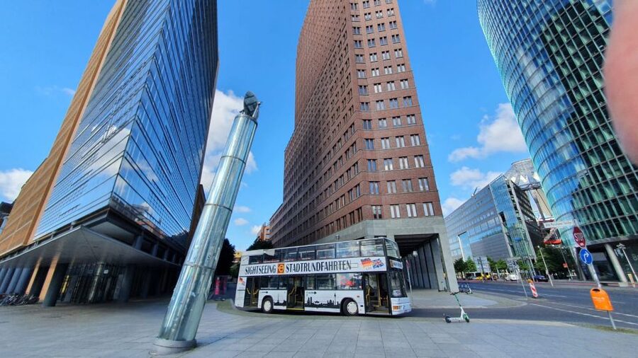 Berlin: Hop-on Hop-off Bus Tour with Live Commentary - Key highlights