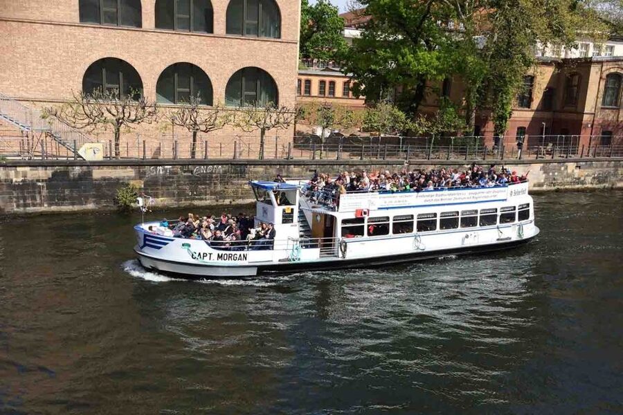 Berlin: Hop-On-Hop-Off Bus with Boat Cruise Option - West Berlin stretch: Kurfürstendamm, KaDeWe, Tiergarten, and a quick taste of Berlin street life