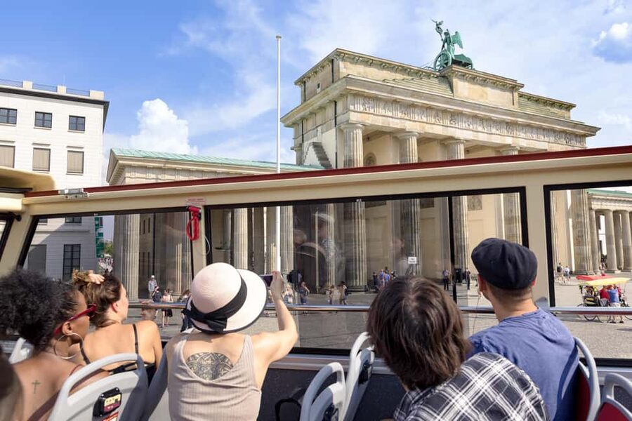 Berlin: Hop-On Hop-Off Sightseeing Bus with Boat Options - Blue Line route: East Side Gallery and the east side you can’t fake