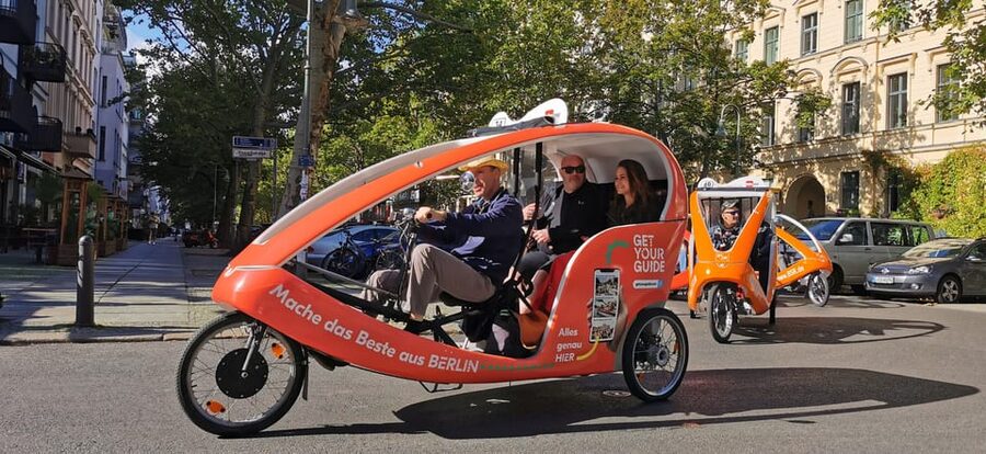 Berlin: Illuminated Berlin by Bike Taxi - What the electric bike taxi feels like on cool October nights