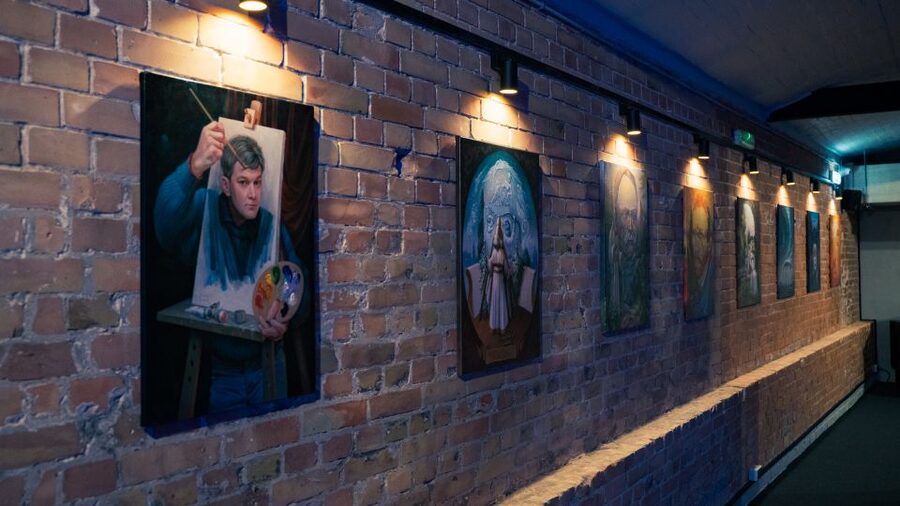 Berlin: Interactive DeJa Vu Museum Entrance Ticket - The mirror rooms: Starroom and Abyss, plus photo-friendly setups