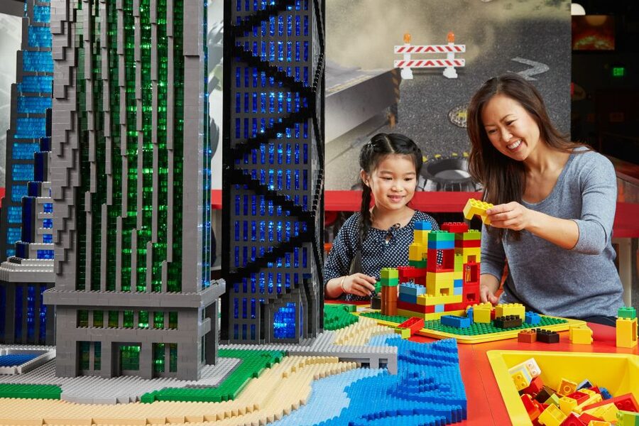 Berlin: Legoland Discovery Centre Entry Ticket - NINJAGO City Adventure: laser maze to the rotating wall