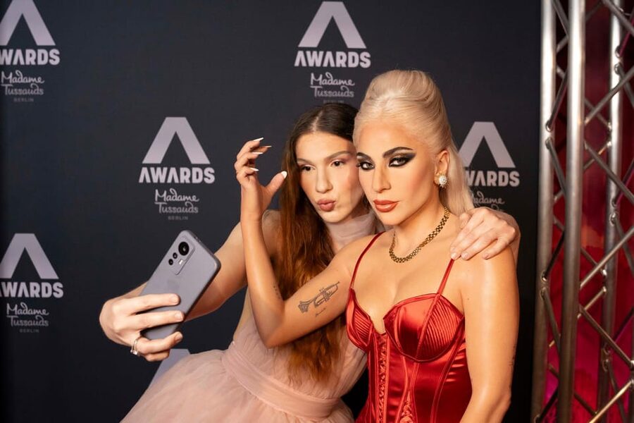 Berlin: Madame Tussauds Admission Ticket - Meet the music stars: Felix Lobrecht, Kontra K, Kim Petras, Dua Lipa