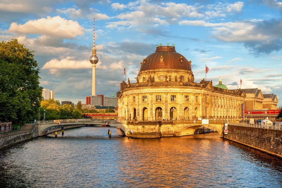 Berlin: Museum Island Guided Walking Tour - Who should book this Museum Island walking tour