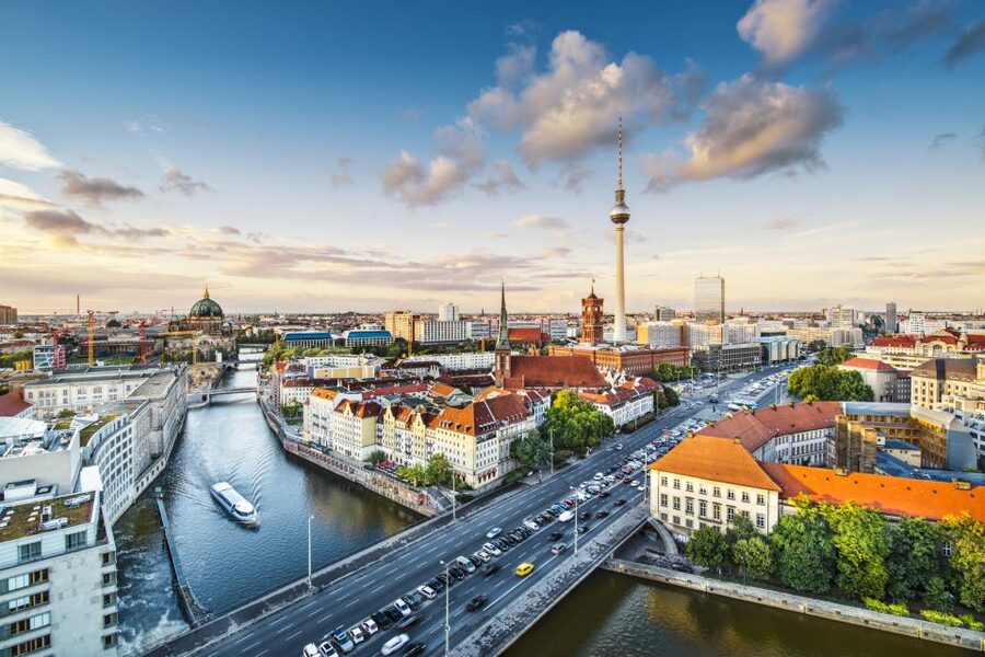 Berlin: Outdoor Escape Game Mitte - What the 2 Hours Look Like on the Streets