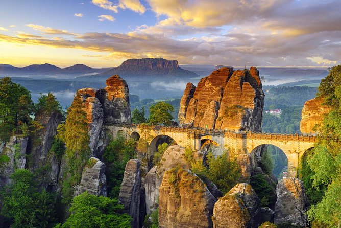 Berlin-Prague One-Way Sightseeing Day Tour - Key highlights to zero in on
