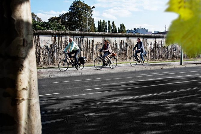 Berlin: Private Bike Tour of the Berlin Wall and Third Reich - Getting rolling: meeting point, bikes, and how the route stays flexible