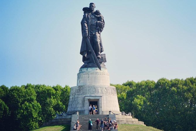 Berlin Private Complete History All Day Walking Tour - Friedrichstraße, Gendarmenmarkt, and Bebelplatz: Berlin’s Culture Under Pressure
