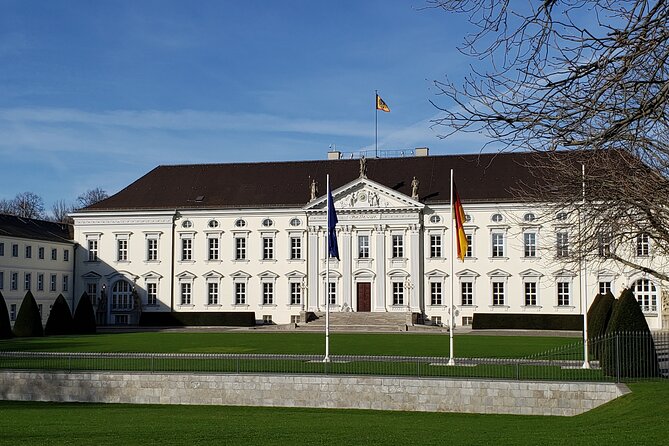 Berlin Private Custom Tour in a Minivan, East and West - Lunch and breaks: what you can realistically do