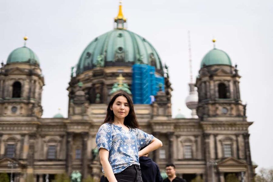 Berlin: Private Photo Session with Professional Photographer - Museum Island to Neues Museum colonnade: the “first wow” portion of your shoot