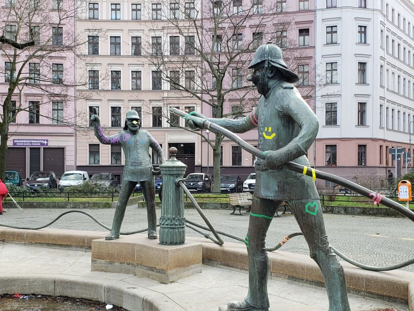 Berlin: Private tour through the district of Kreuzberg - Key Things You Get From This Kreuzberg Private Tour