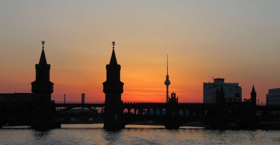 Berlin: Private Walking Tour with a Local - 2 to 6 hours of flexible stops: photos, sights, and neighborhood stories