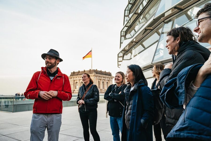 Berlin: Reichstag, Dome and Government District Guided Tour - Crossing into the government district: where architecture meets politics