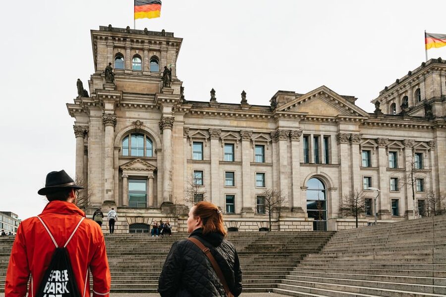 Berlin: Reichstag, Dome and Government District Guided Tour - Plenarsaal time: understanding the Bundestag without getting lost
