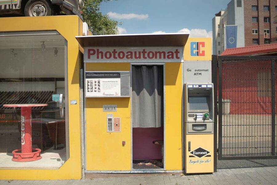 Berlin Reunited and Revived! 3-Hour Alternative Tour - Turkish Market by Landwehr canal, a smart ending to the walking loop