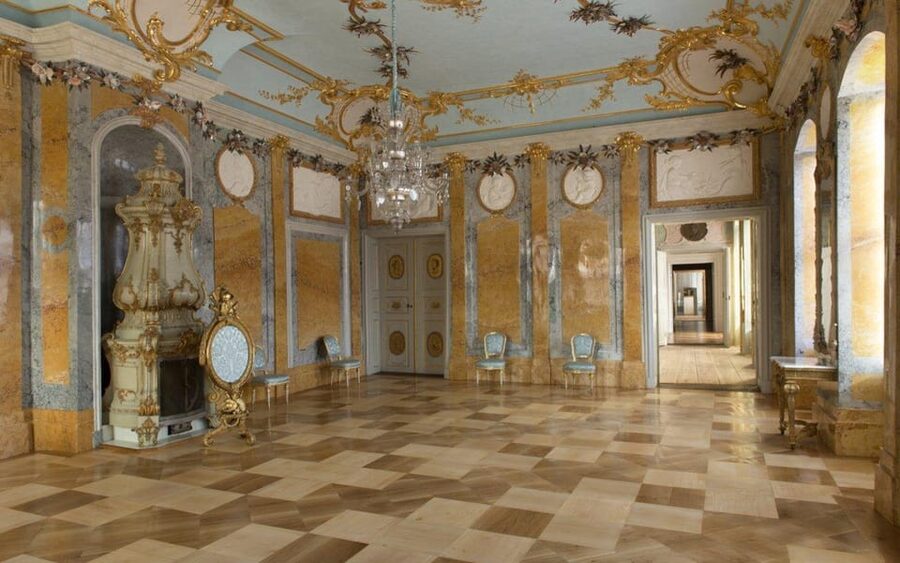 Berlin: Rheinsberg Palace Entrance Ticket - What it’s like with a guide, and what to expect from your visit style