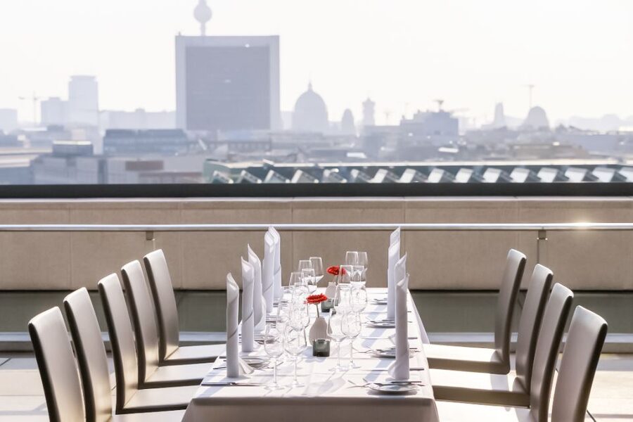 Berlin: Rooftop Lunch at the Reichstag's Käfer Restaurant - Who this Reichstag rooftop lunch is best for