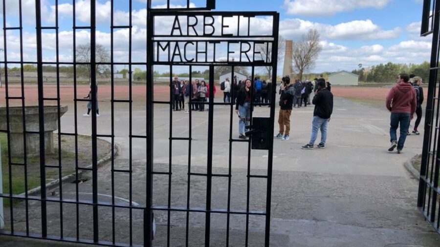 Berlin: Sachsenhausen Concentration Camp Guided Tour - Daily routines you can actually picture: roll call and shoe testing