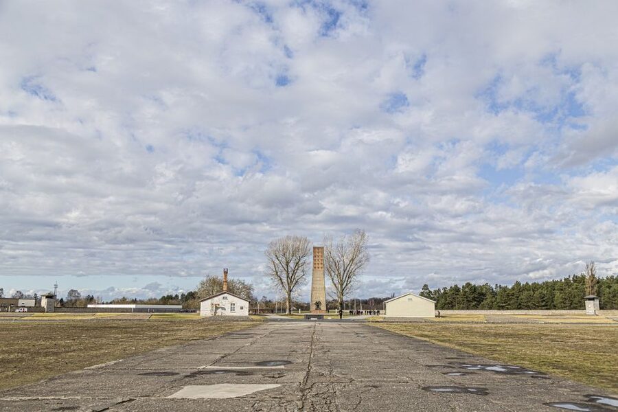Berlin: Sachsenhausen Concentration Camp Memorial Tour - How long is 5 hours, and what to do with your “own time” at the end