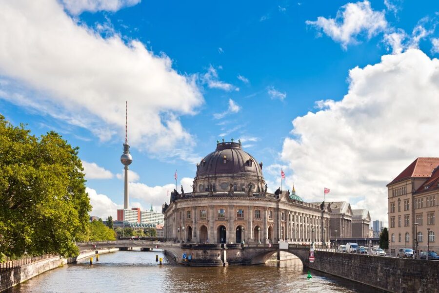 Berlin: Sights and Highlights Bike Tour with a Local Guide - Key Things That Make This Tour Worth Your Time