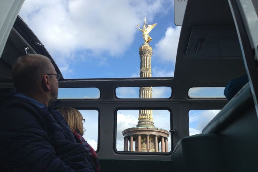 Berlin: Sightseeing Tour in Classic Volkswagen T1 Samba Bus - Key highlights you will actually feel during the ride
