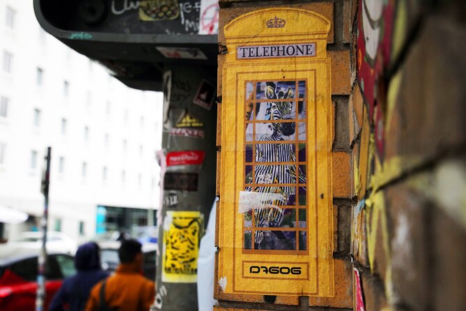 Berlin Street Art & Graffiti Walking Tour - RAW Tempel in Friedrichshain: street art culture you can feel
