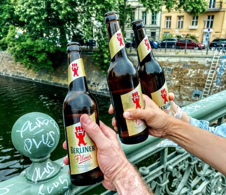 Berlin: Street Food Tour with 10 Tastings - Kreuzberg Street Food: Why This 3-Hour Crawl Feels Like Local Life