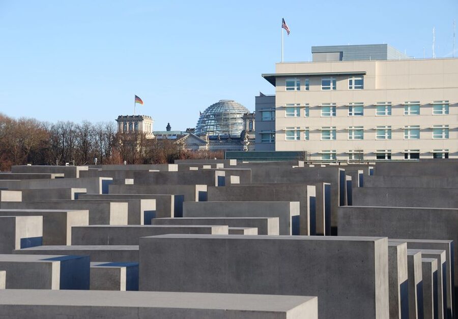 Berlin: The Time of National Socialism Walking Tour - Holocaust Memorial: you will need a slower mindset