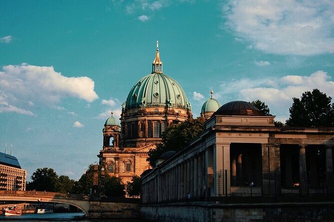 Berlin Third Reich & Cold War Walking Tour With A Guide - Stop 1, Brandenburg Gate: unity symbol, and the Wall in the background