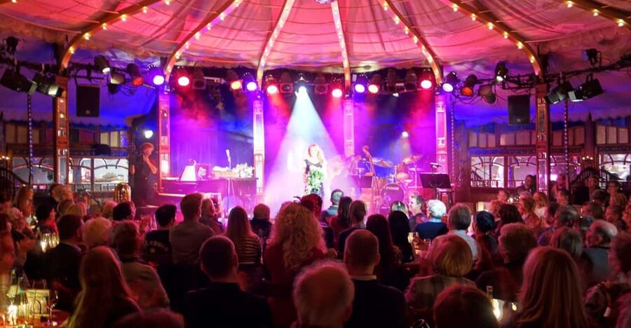 Berlin: Ticket for Bar Jeder Vernunft - Theater & Restaurant - The Kind of Entertainment You’ll See Here