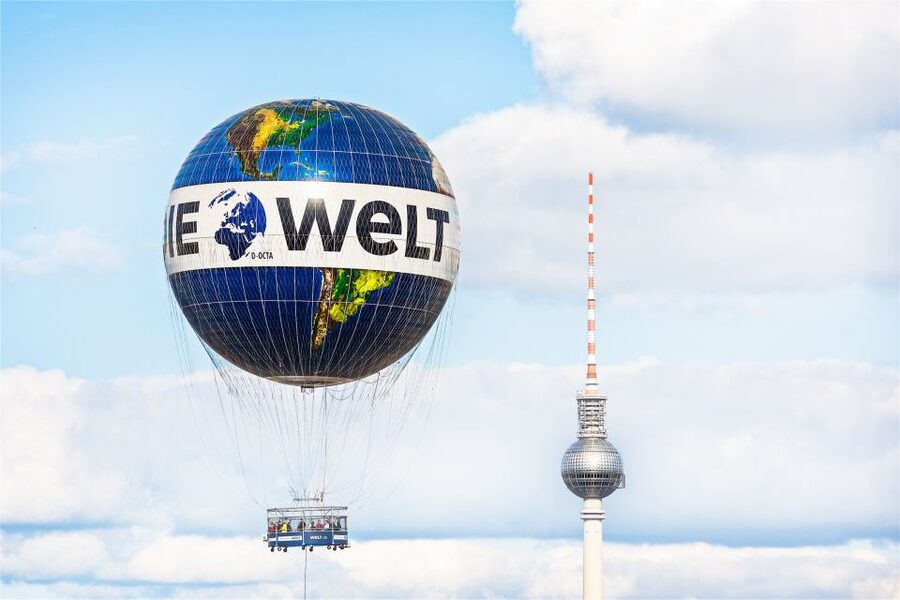 Berlin: Ticket for World Balloon with Perfect View - How the 15-minute tethered balloon ride actually feels