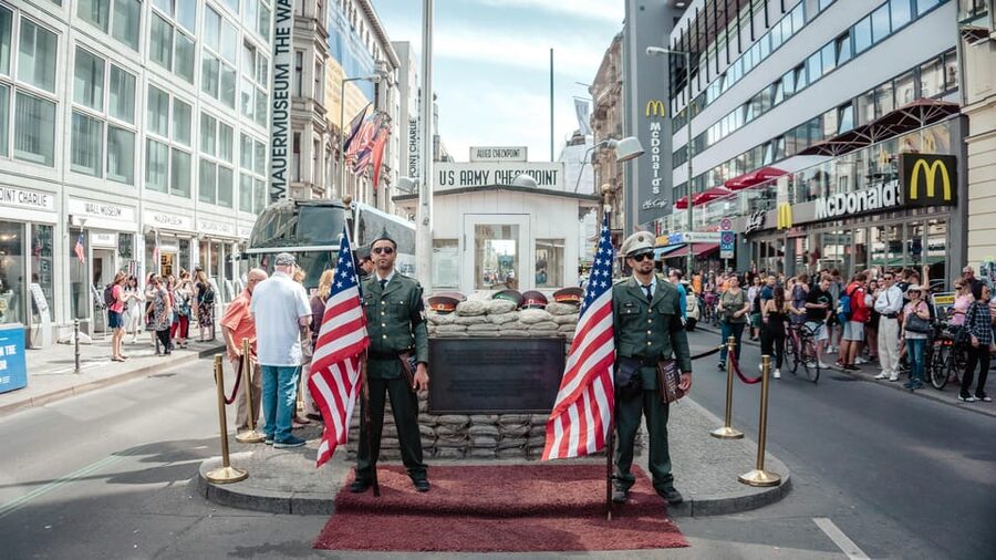 Berlin: Tour with Private Guide - Checkpoint Charlie: Clear Explanations for a Tight, Tense Corner