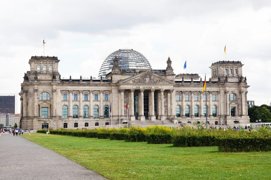 Berlin: Tour with Private Guide - Brandenburg Gate: When You See It Through the Guide’s Story