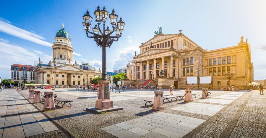 Berlin: Walking Tour of the Top 10 Sightseeing Attractions - Key highlights you will feel right away