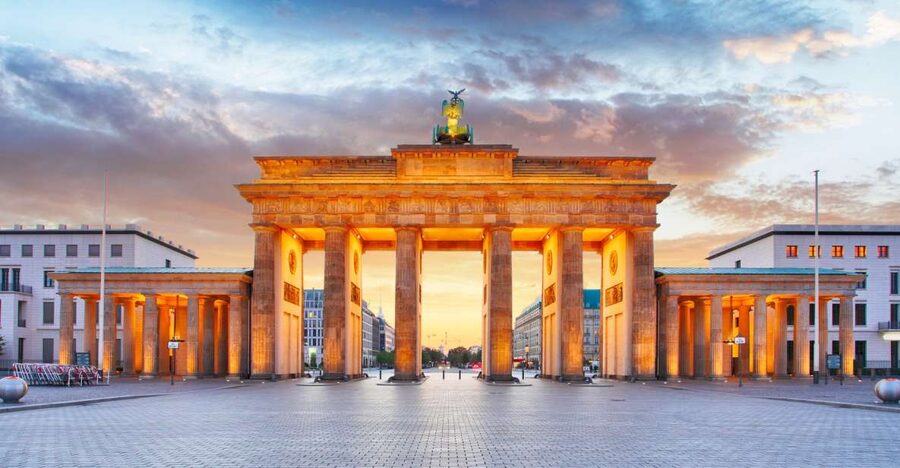 Berlin: Walking Tour of the Top 10 Sightseeing Attractions - Why This 2-Hour Berlin Loop Works If You Want Big Sights, Fast