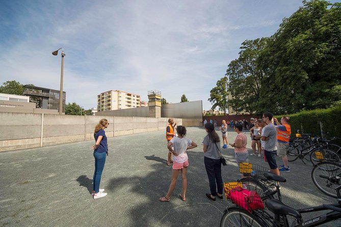 Berlin Wall and Cold War Bike Tour in Small Groups - Brandenburg Gate: where the story starts in plain sight