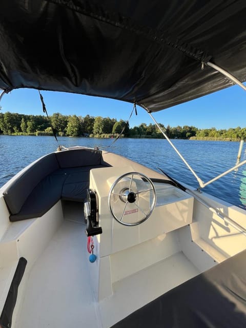 Berlin: Wonderful days renting the motorboat tortola - Stop-by-stop: what your time on Müggelsee is actually like