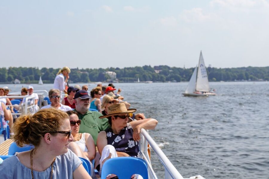 Berlin: World Heritage Cruise to Potsdam - Price and value at about $25 per person