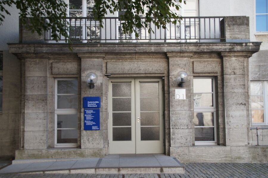 Berlín y el Nacionalsocialismo. Group Tour in Spanish - Goebbels, Propaganda Programs, and the Regime’s Message Machine