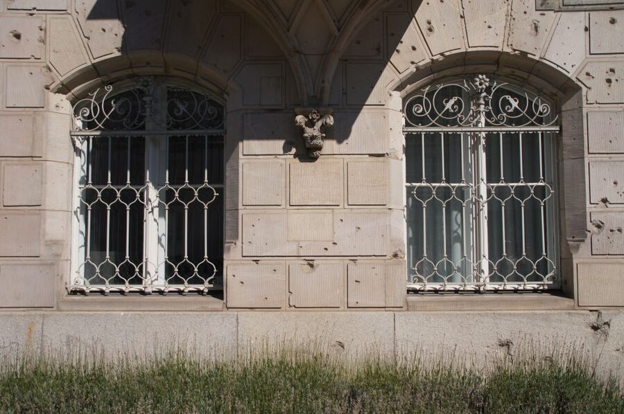 Berlín y el Nacionalsocialismo. Group Tour in Spanish - The Berlin-Rome-Tokyo Axis: Symbolism at Embassy Fronts