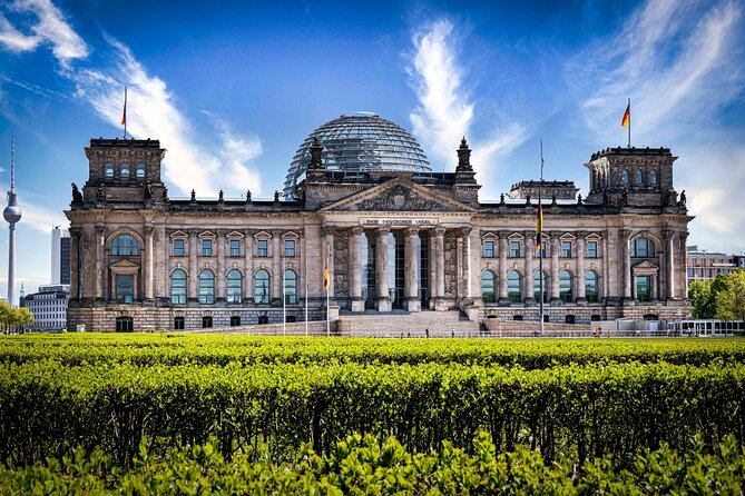Best of Berlin HopOn HopOff Tour - West Berlin stops: Ku’damm, KaDeWe, and a famous sculpture you can spot fast