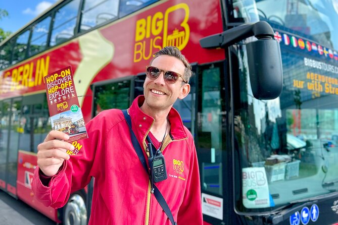 Big Bus Berlin Hop-On Hop-Off Sightseeing Tour & Currywurst - Berlin Wall, Checkpoint Charlie, and Gendarmenmarkt: The Emotional Triangle