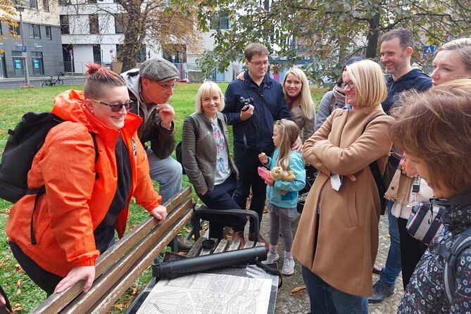 Charité Hospital Walking Tour: Exploring Berlin’s Medical History - Robert-Koch Denkmal: Tuberculosis Clues and a Nobel Prize Legacy