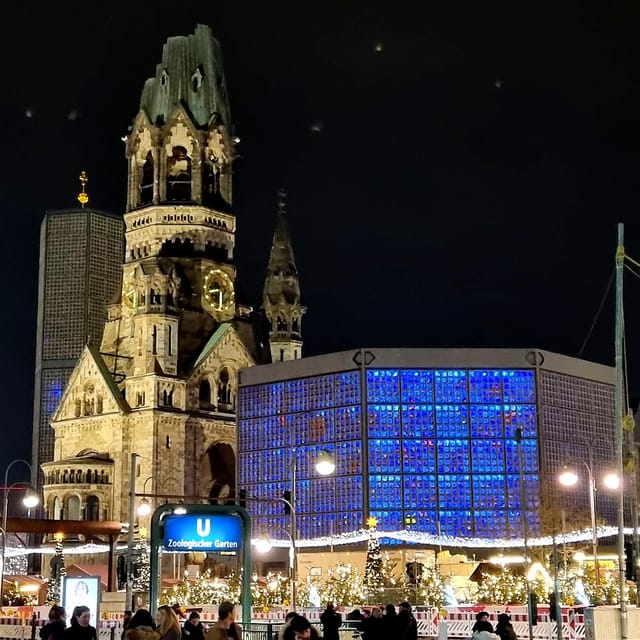 Christmas market lights tour bus through Berlin, free mulled wine (2.5 hours) - Why This Berlin Christmas Lights Tour Works in the Real World