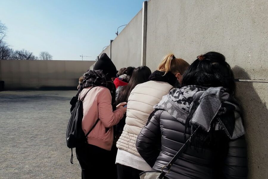 East Berlin and the Wall: Walking Tour - Key highlights at a glance