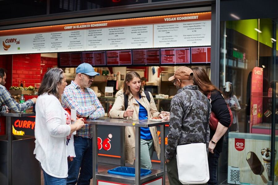 East Berlin Food & History Tour with Eating Europe - Döner wrap finale plus a Turkish sweet