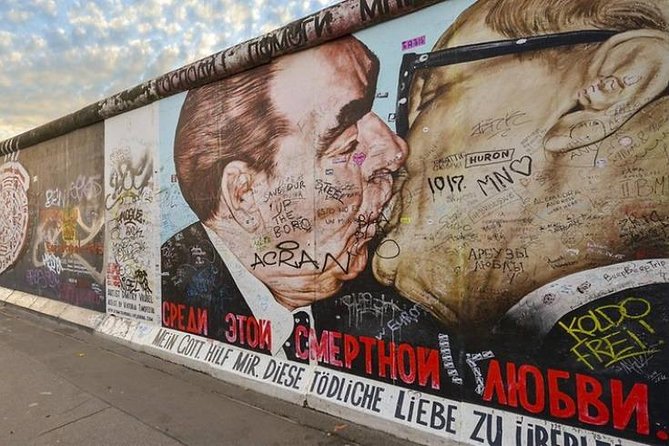 East Meets West: Berlin Food Culture & Street Art - Key highlights to look for on this tour