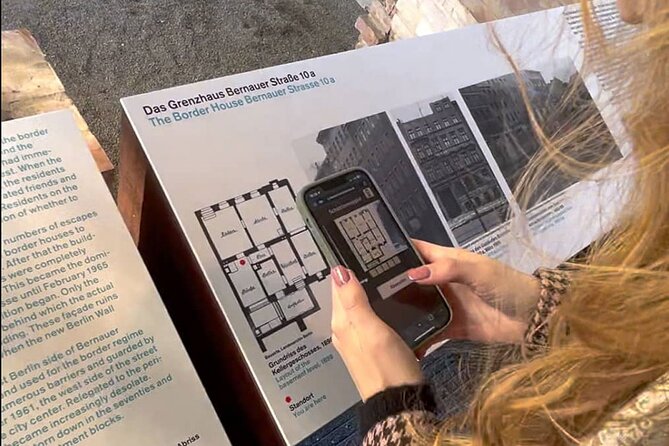 Escaping and spying on the Berlin Wall Scavenger hunt - Getting the timing and starting point right