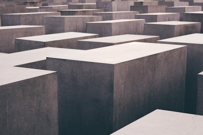 Explore Berlin: See All The Iconic Sights & Some Hidden Gems - Holocaust Memorial and the Reichstag to Brandenburg Gate Finale